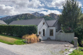 Stags Head Cottage - Arrowtown Holiday Home